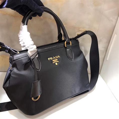 bolsos prada milano|bolsos originales.